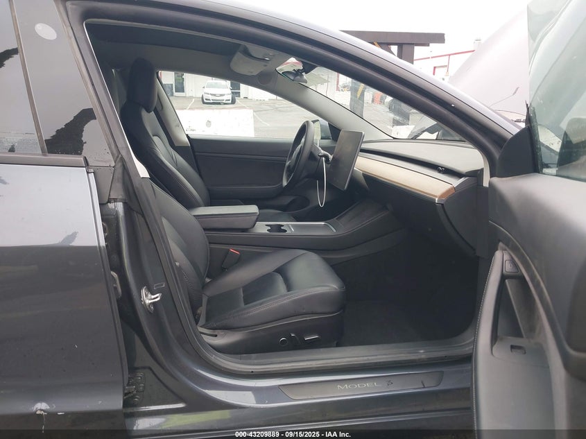 2021 Tesla Model 3 Standard Range Plus Rear-Wheel Drive