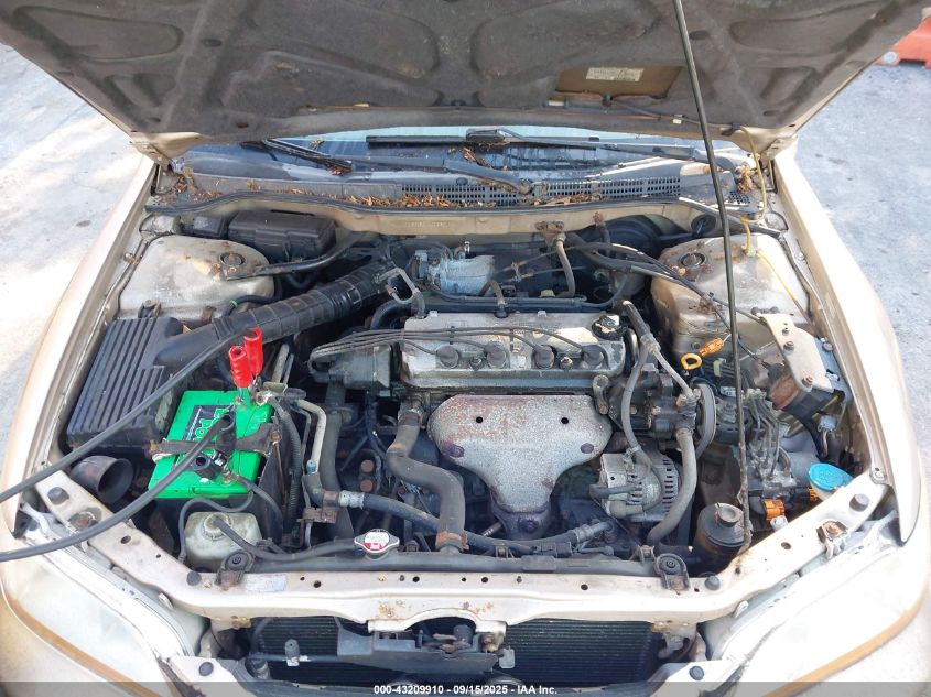 2000 Honda Accord 2.3 Ex VIN: 1HGCG5660YA025005 Lot: 43209910