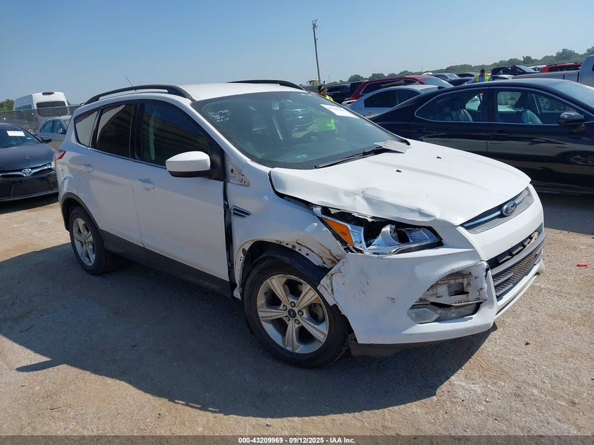 FORD ESCAPE SE