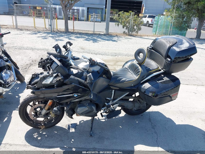 2022 BMW R 1250 RT WB10L0301N6F18917