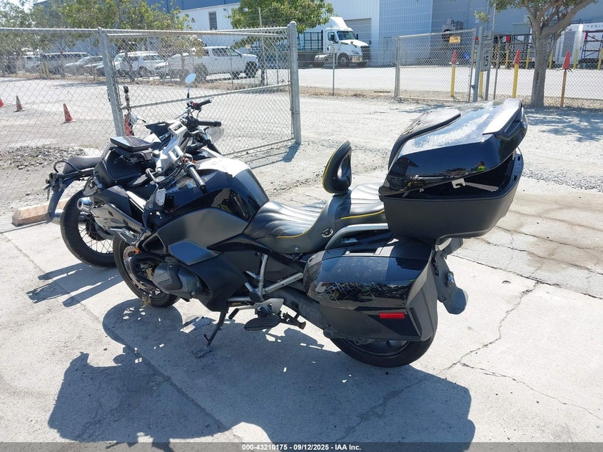 2022 BMW R 1250 RT WB10L0301N6F18917