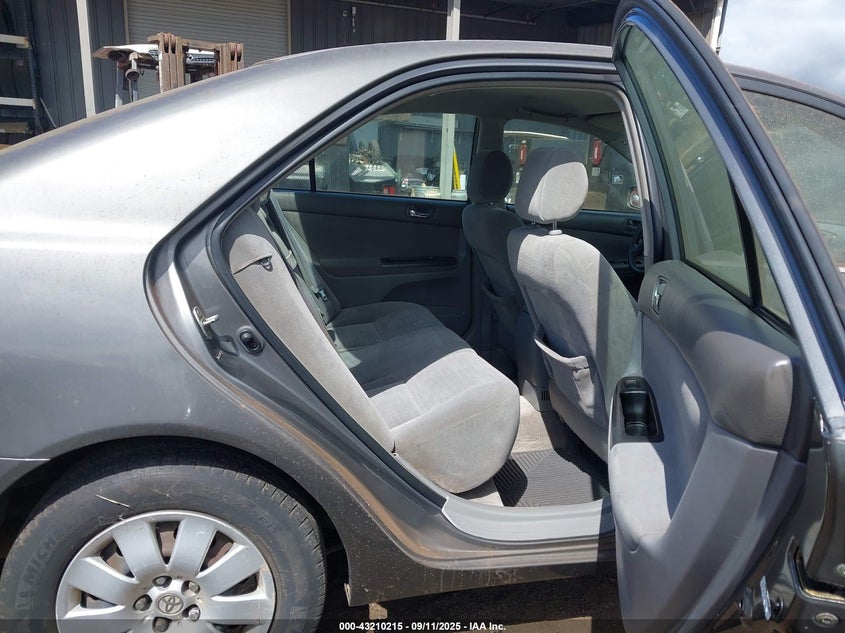 JTDBE32K253011985 2005 TOYOTA CAMRY photo no. 8