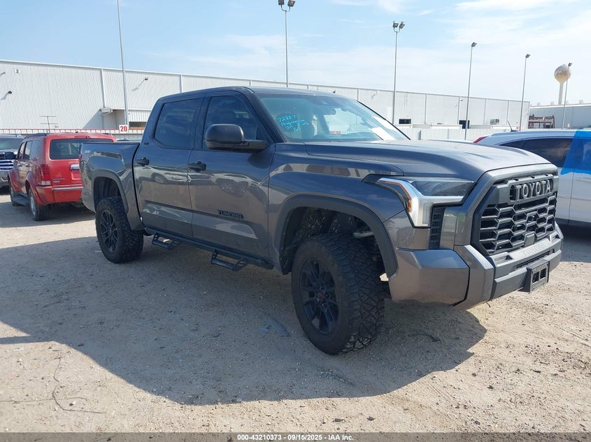 TOYOTA TUNDRA SR5