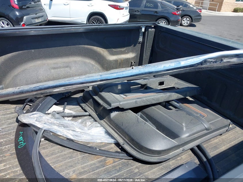 2017 RAM 2500 LARAMIE  4X4 6'4 BOX - 3C6UR5NL7HG568767