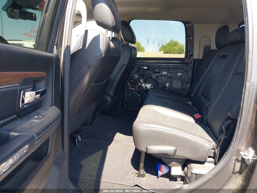 2017 RAM 2500 LARAMIE  4X4 6'4 BOX - 3C6UR5NL7HG568767