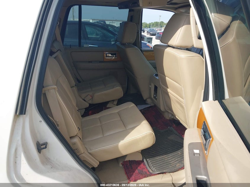 2007 Lincoln Navigator Ultimate VIN: 5LMFU28587LJ01184 Lot: 43210636