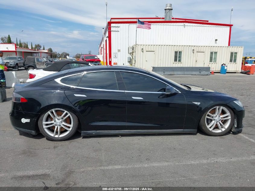 2013 Tesla Model S VIN: 5YJSA1CN2DFP07286 Lot: 43210755