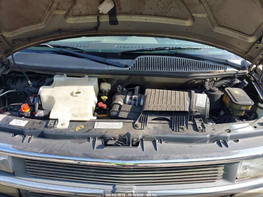 2002 Chevrolet Express Upfitter VIN: 1GBGG29R921225882 Lot: 43210778