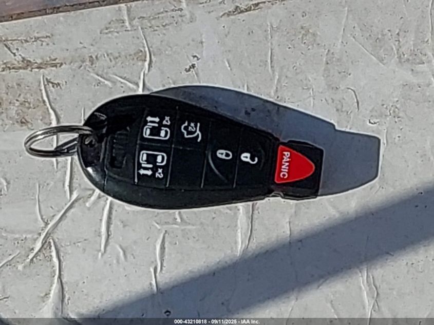 2011 Chrysler Town & Country Touring VIN: 2A4RR5DG6BR675565 Lot: 43210818