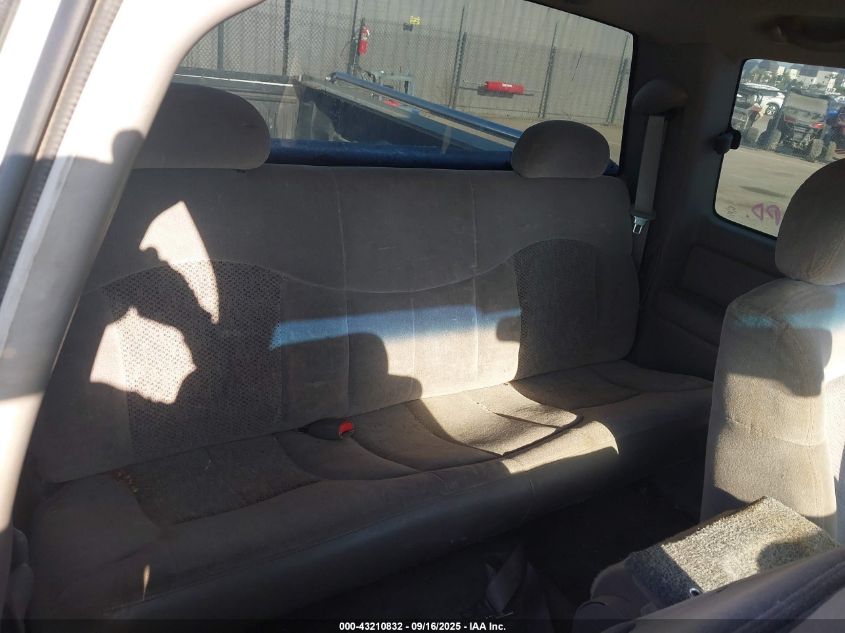 2000 Chevrolet Silverado 2500 Ls VIN: 1GCGK29U9YE254427 Lot: 43210832