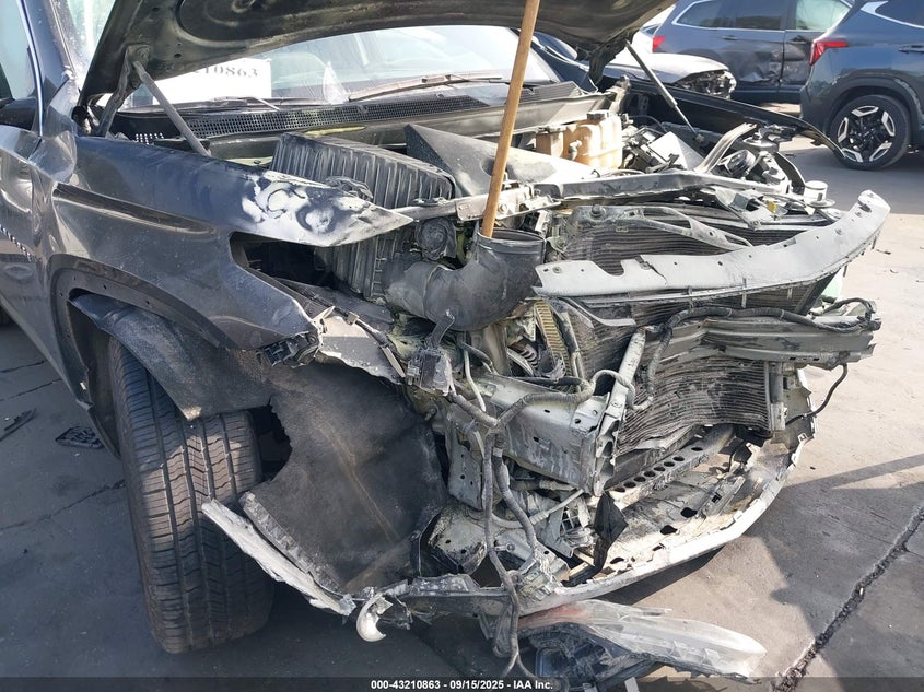 2018 CHEVROLET TRAVERSE 1LT - 1GNERGKW7JJ258461