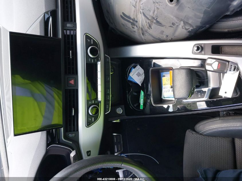 2021 Audi A4 Premium Plus 45 Tfsi S Line Quattro S Tronic VIN: WAUEAAF45MA074577 Lot: 43210886