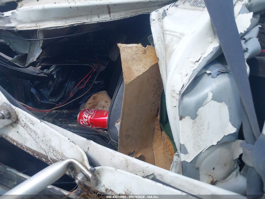 1995 International 4000 4900 VIN: 1HSSDAAN7SH679807 Lot: 43210950