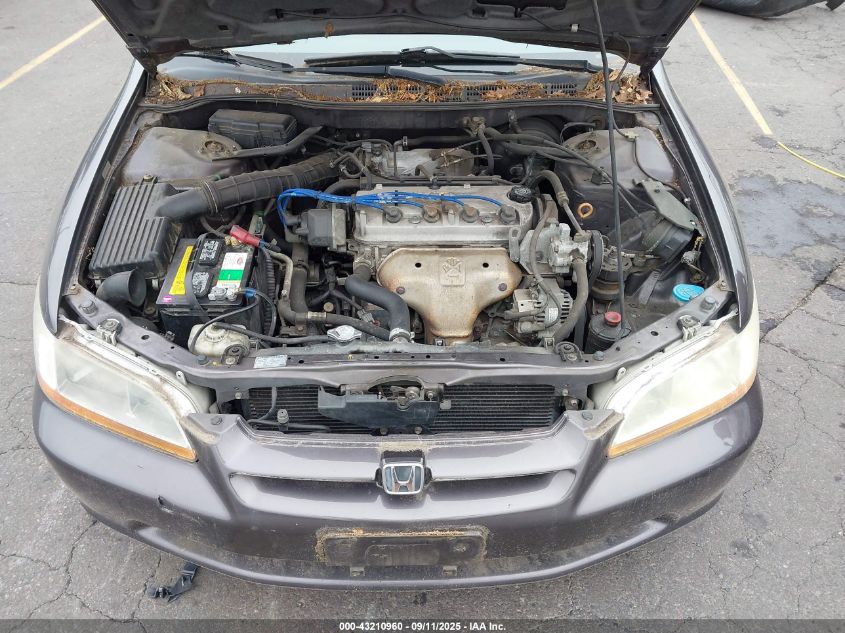 1998 Honda Accord Lx VIN: 1HGCG5645WA167880 Lot: 43210960