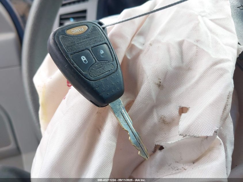 2007 Dodge Ram 1500 Slt VIN: 1D7HA18N17J588149 Lot: 43211224