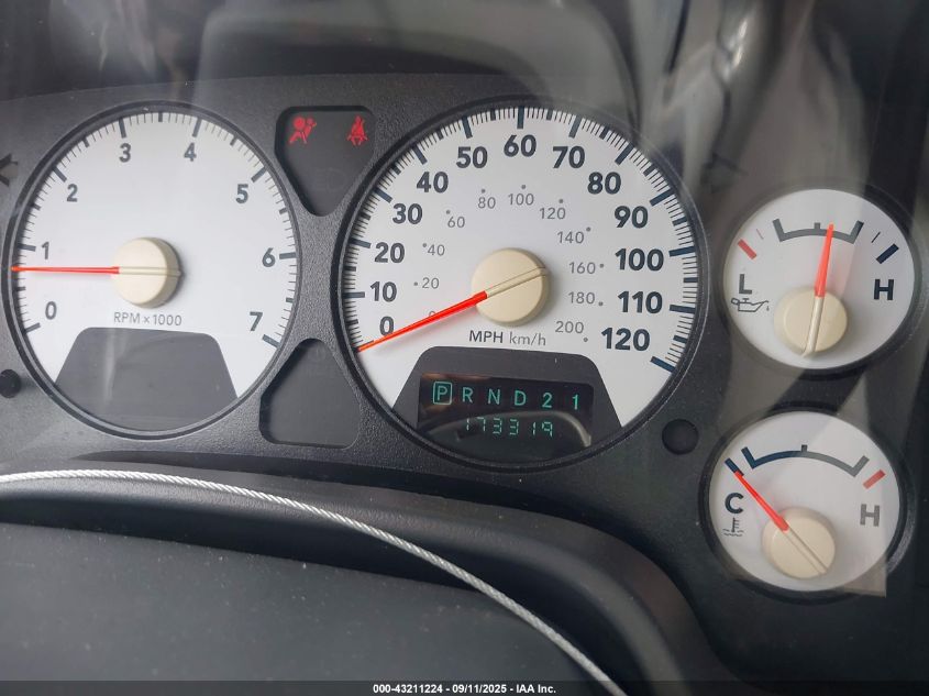 2007 Dodge Ram 1500 Slt VIN: 1D7HA18N17J588149 Lot: 43211224