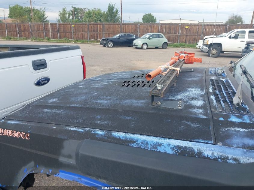 1996 Jeep Cherokee Sport/Classic VIN: 1J4FJ68SXTL145737 Lot: 43211242