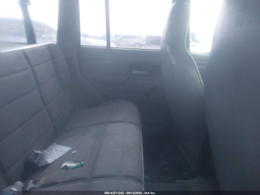 1996 Jeep Cherokee Sport/Classic VIN: 1J4FJ68SXTL145737 Lot: 43211242