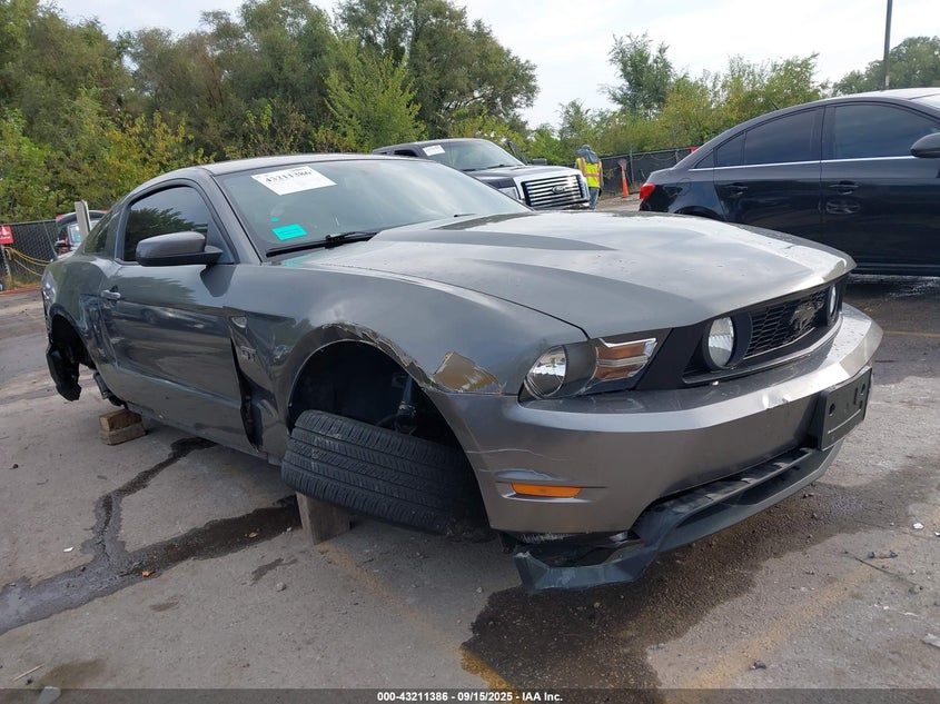 FORD MUSTANG GT/GT PREMIUM