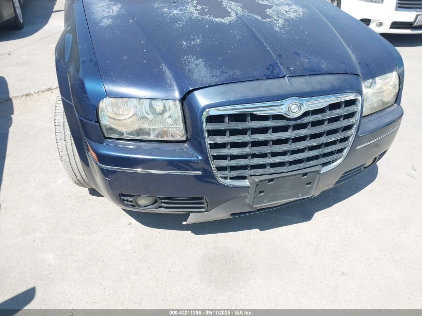 2005 Chrysler 300 Touring VIN: 2C3AA53GX5H176195 Lot: 43211396