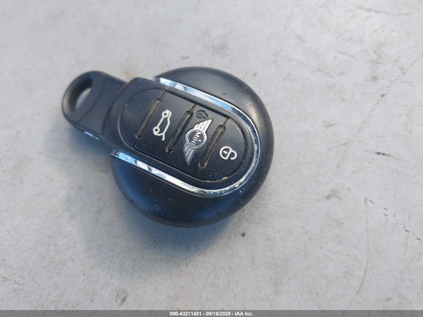 2015 Mini Hardtop Cooper VIN: WMWXS5C52FT832411 Lot: 43211401