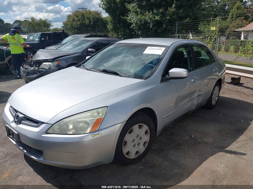 1HGCM563X3A109808 2003 HONDA ACCORD photo no. 2