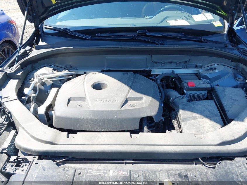VIN YV4102RK9M1747792 2021 VOLVO XC60 T5 MOMENTUM