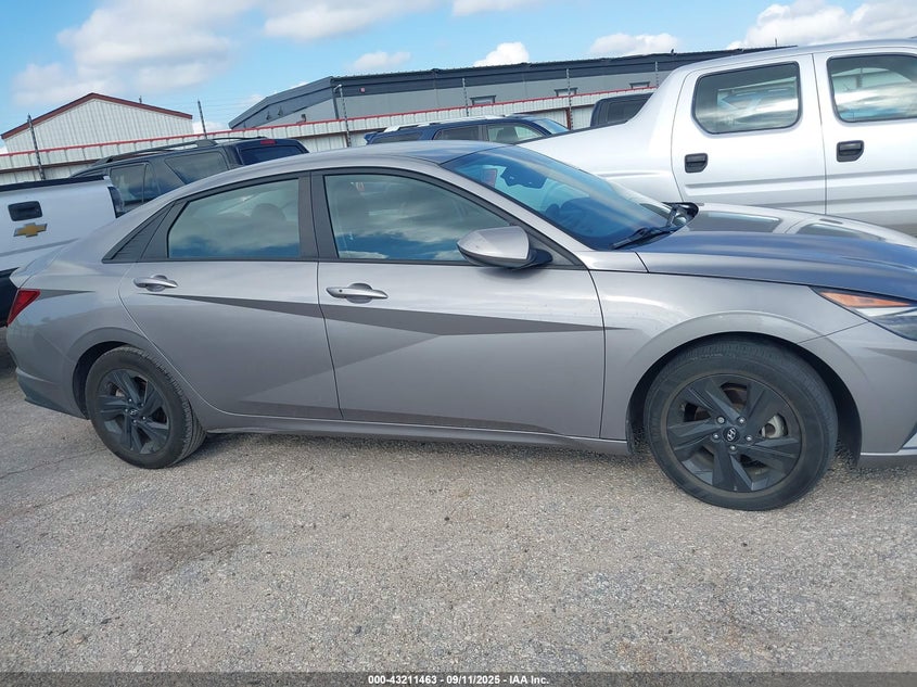 2023 HYUNDAI ELANTRA SEL - KMHLM4AG7PU435987