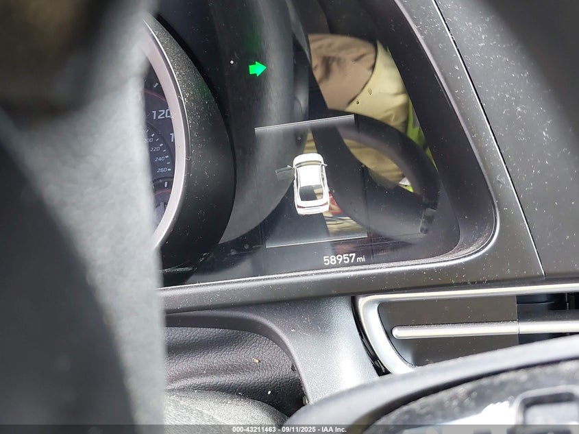 2023 HYUNDAI ELANTRA SEL - KMHLM4AG7PU435987