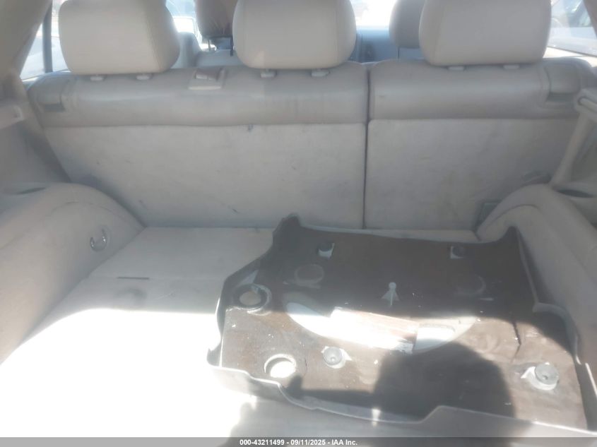 2004 Cadillac Srx Standard VIN: 1GYEE637140179202 Lot: 43211499