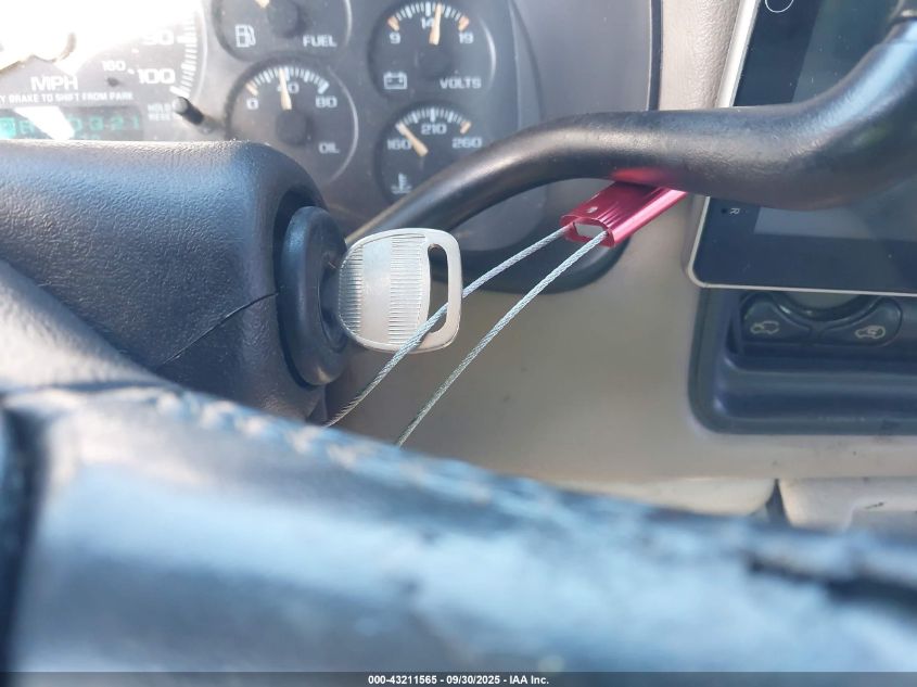 2002 Chevrolet Tahoe Z71 VIN: 1GNEK13Z62R198993 Lot: 43211565