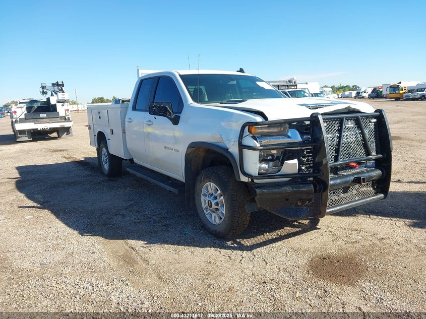 CHEVROLET SILVERADO 2500 4WD LONG BED LT