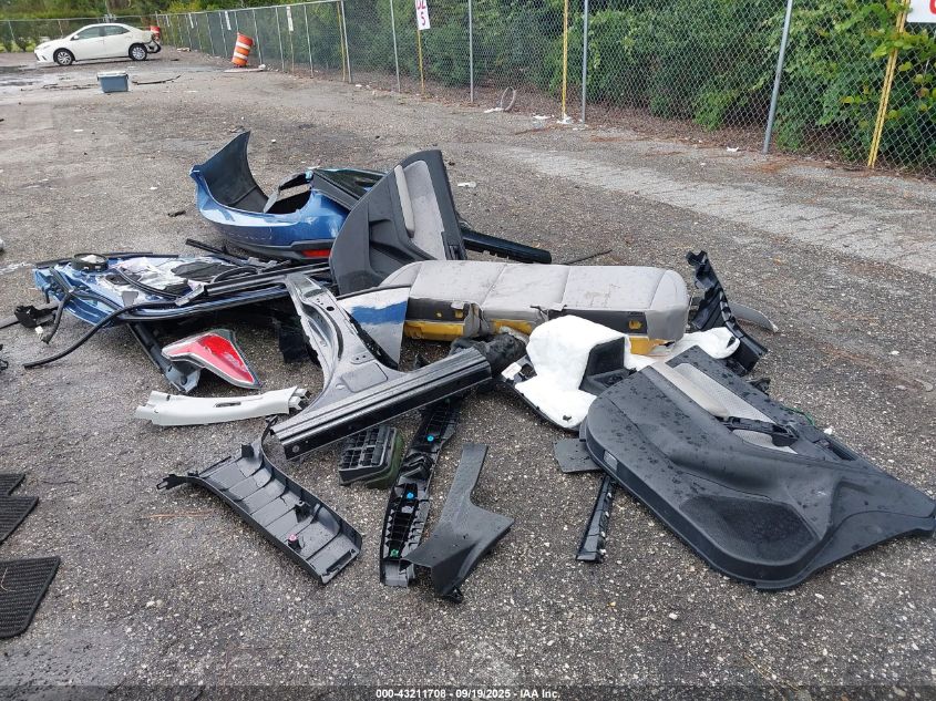 2018 Subaru Forester 2.5I Premium VIN: JF2SJADC2JH574488 Lot: 43211708