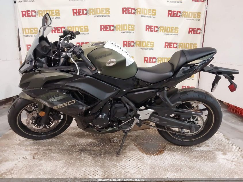 2024 Kawasaki Ex650 P VIN: ML5EXEP12RDAC1511 Lot: 43211716