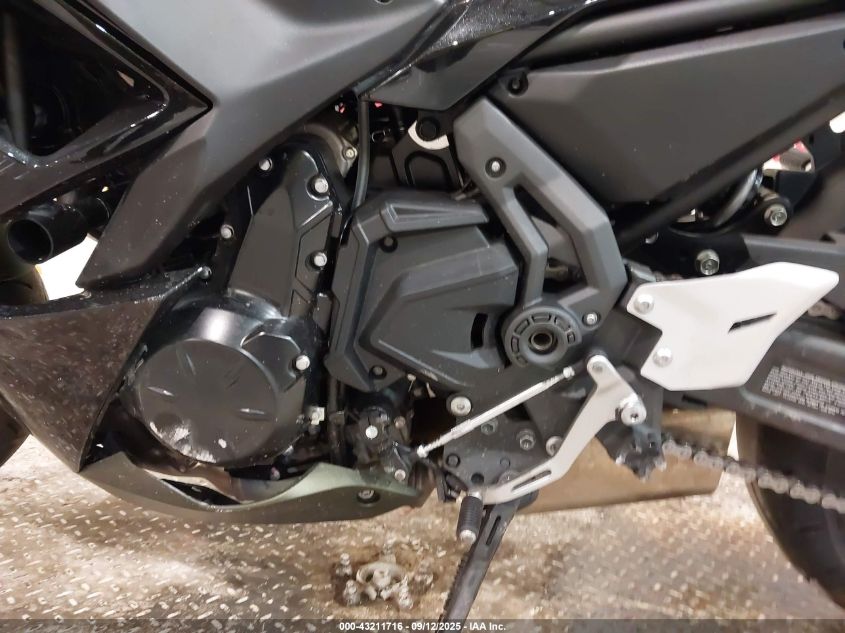 2024 Kawasaki Ex650 P VIN: ML5EXEP12RDAC1511 Lot: 43211716