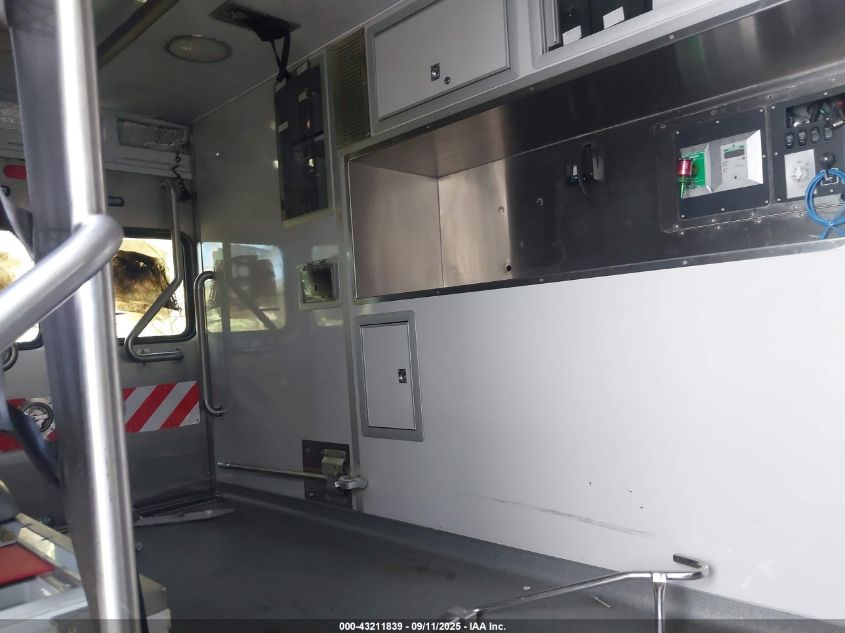 2017 Ford F-550 Chassis Xlt VIN: 1FD0X5HT4HEC91216 Lot: 43211839