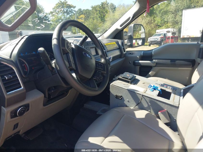 2017 Ford F-550 Chassis Xlt VIN: 1FD0X5HT4HEC91216 Lot: 43211839