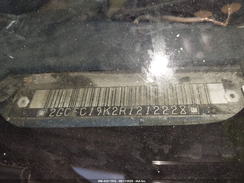 1994 Chevrolet Gmt-400 C1500 VIN: 2GCEC19K2R1212228 Lot: 43211932