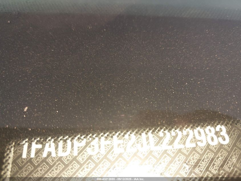 2018 Ford Focus Se VIN: 1FADP3FE2JL222983 Lot: 43212055