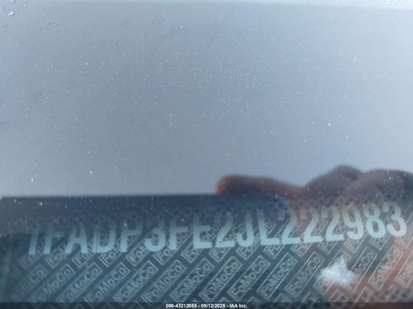 2018 Ford Focus Se VIN: 1FADP3FE2JL222983 Lot: 43212055