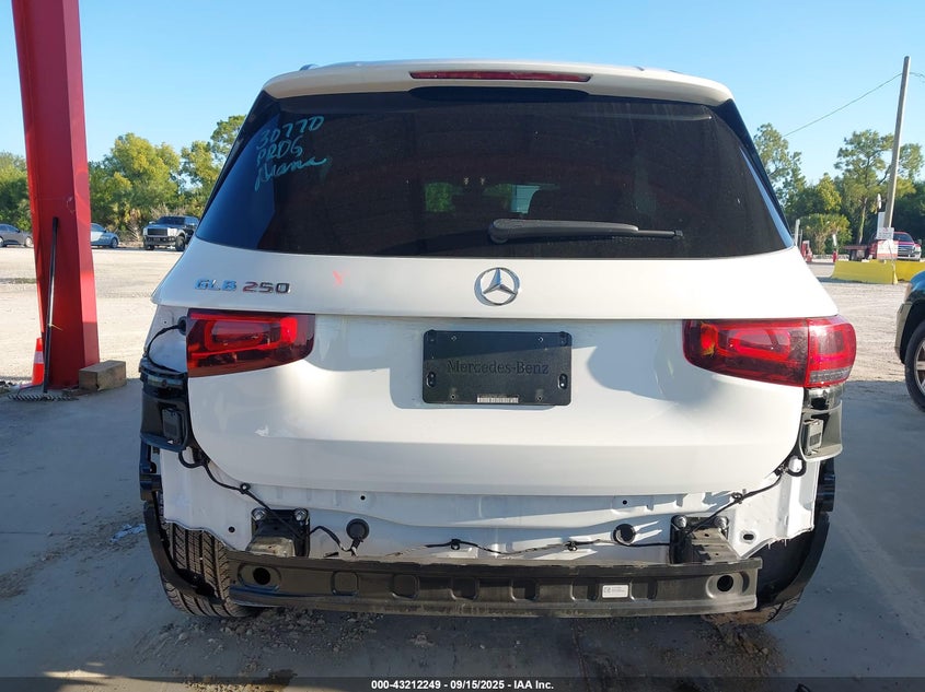 2022 MERCEDES-BENZ GLB 250 - W1N4M4GB7NW189926