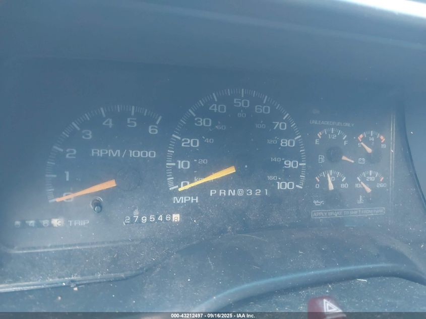 1999 Chevrolet Tahoe VIN: 3GNEK18RXXG158979 Lot: 43212497