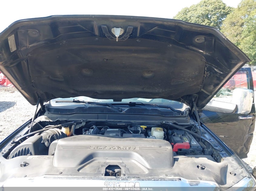 2022 Ram 3500 Laramie 4X4 8' Box VIN: 3C63RRJL6NG179915 Lot: 43212546