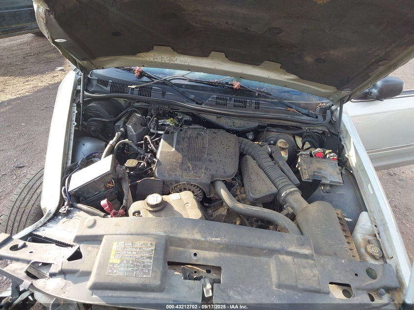 2005 Mercury Grand Marquis Gs VIN: 2MEFM74W85X618499 Lot: 43212702