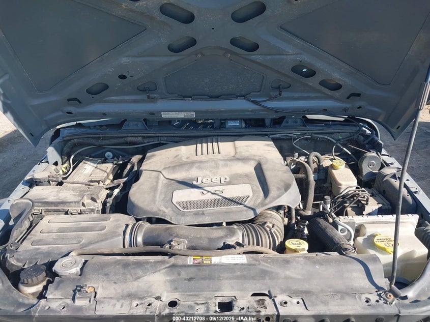 2014 JEEP WRANGLER UNLIMITED SPORT - 1C4BJWDG8EL218600