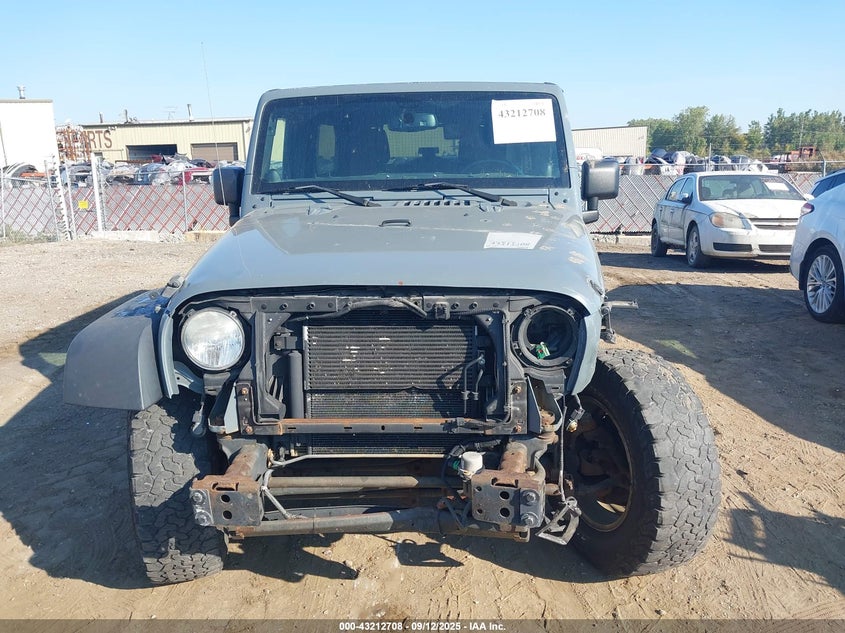 2014 JEEP WRANGLER UNLIMITED SPORT - 1C4BJWDG8EL218600