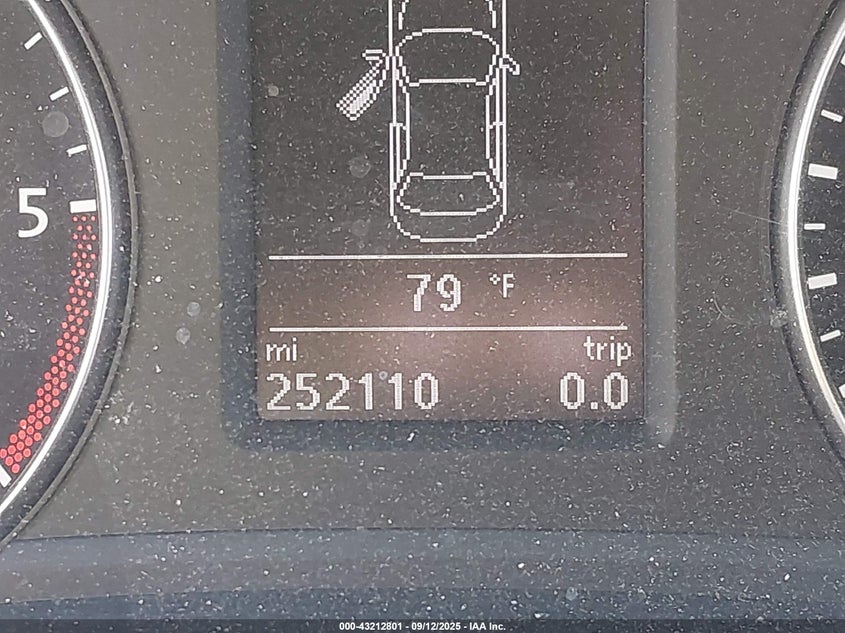 2013 VOLKSWAGEN PASSAT 2.0L TDI SE 1VWBN7A31DC067929