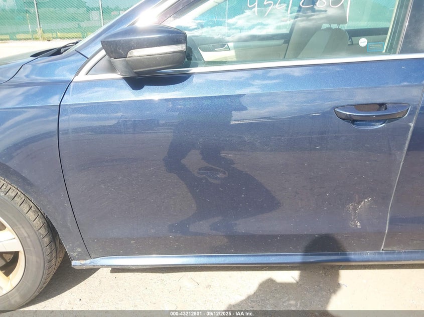 2013 VOLKSWAGEN PASSAT 2.0L TDI SE 1VWBN7A31DC067929