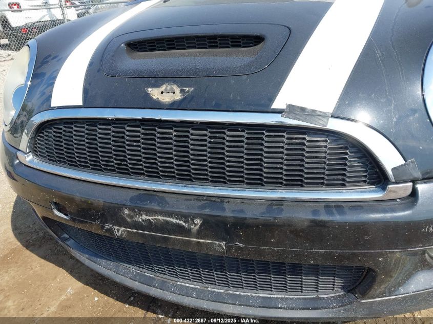 2010 Mini Cooper S VIN: WMWMF7C54ATX43922 Lot: 43212887