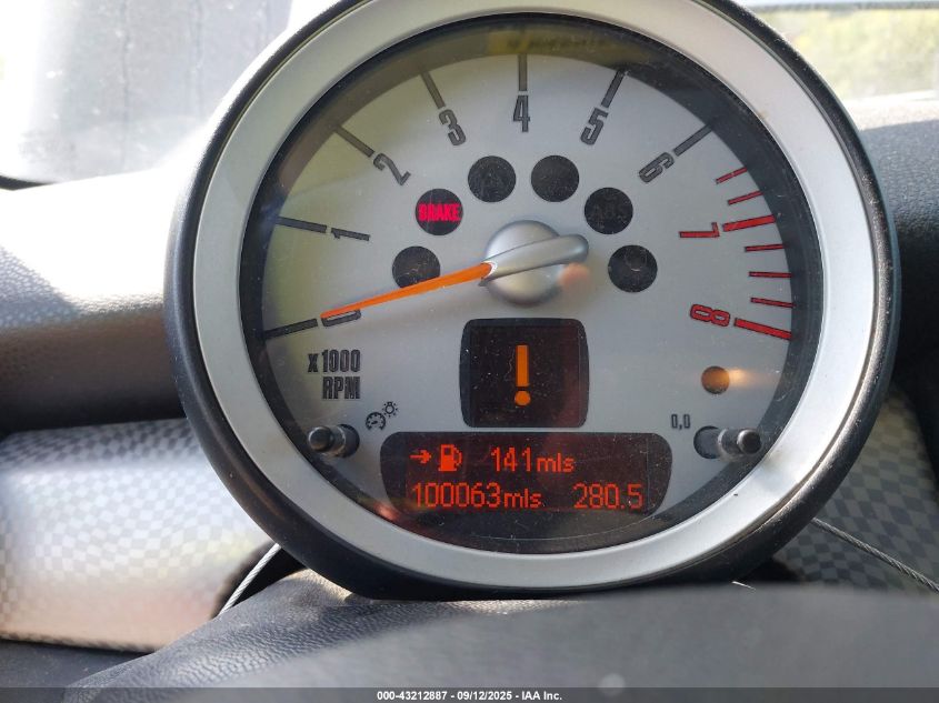 2010 Mini Cooper S VIN: WMWMF7C54ATX43922 Lot: 43212887